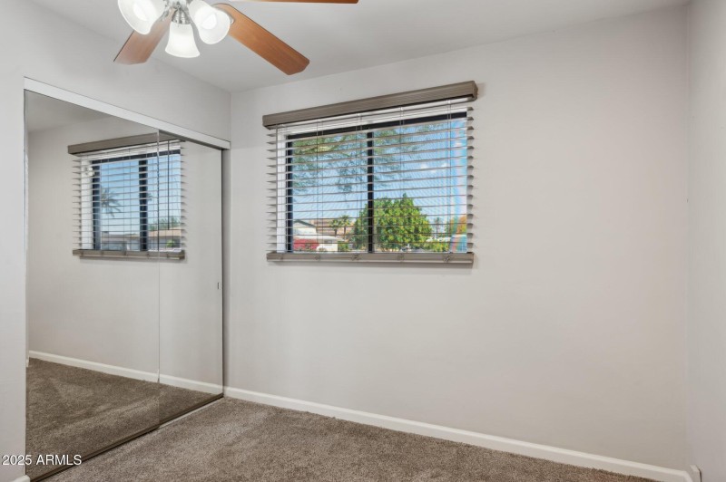 17-web-or-mls-5812-n-22nd-dr