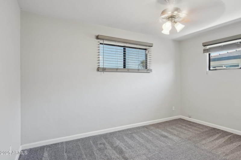 19-web-or-mls-5812-n-22nd-dr