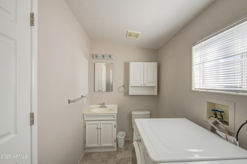 Laundry-Half Bath-pic 2