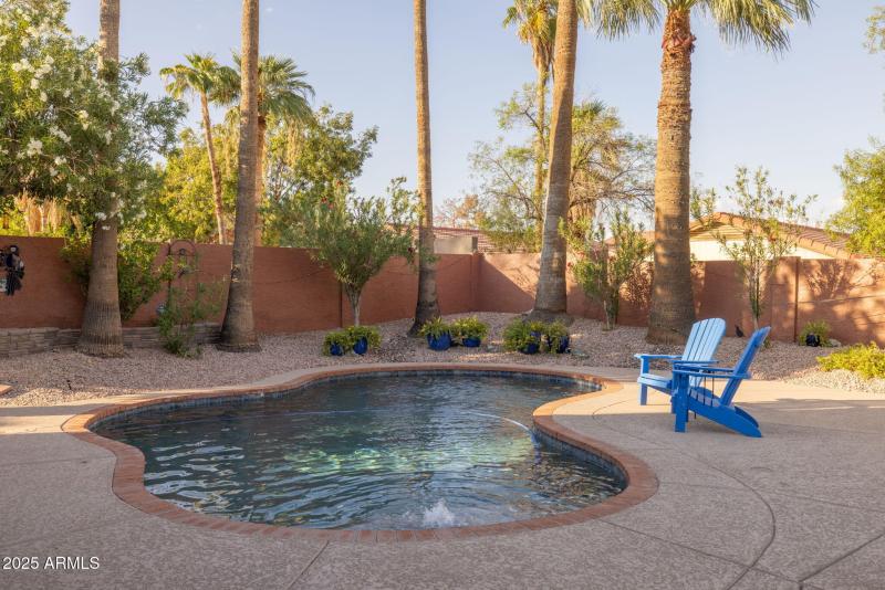 Brick coping highlights the blue!