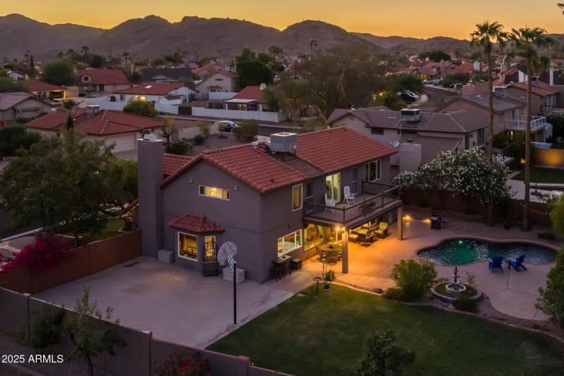 Pool + grass + sport court!