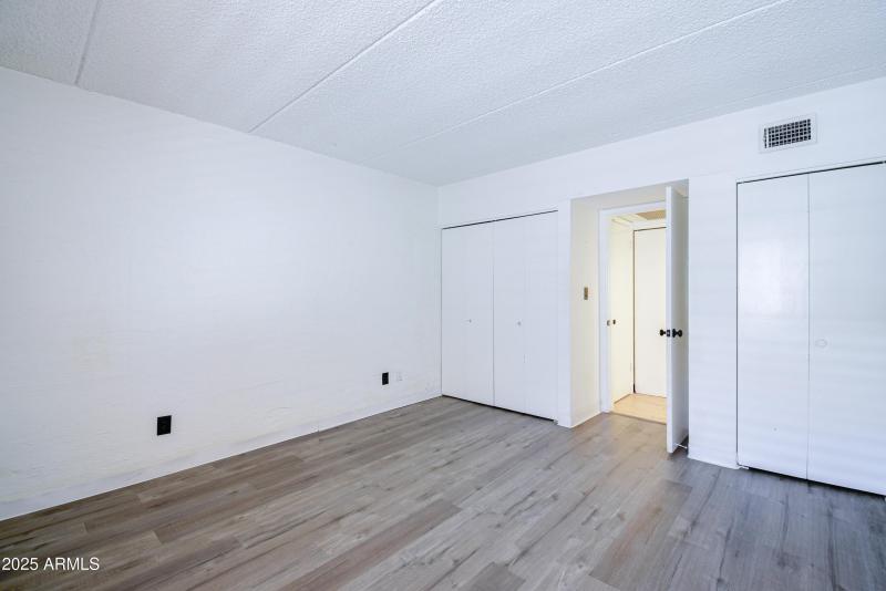 Primary w Two Closet