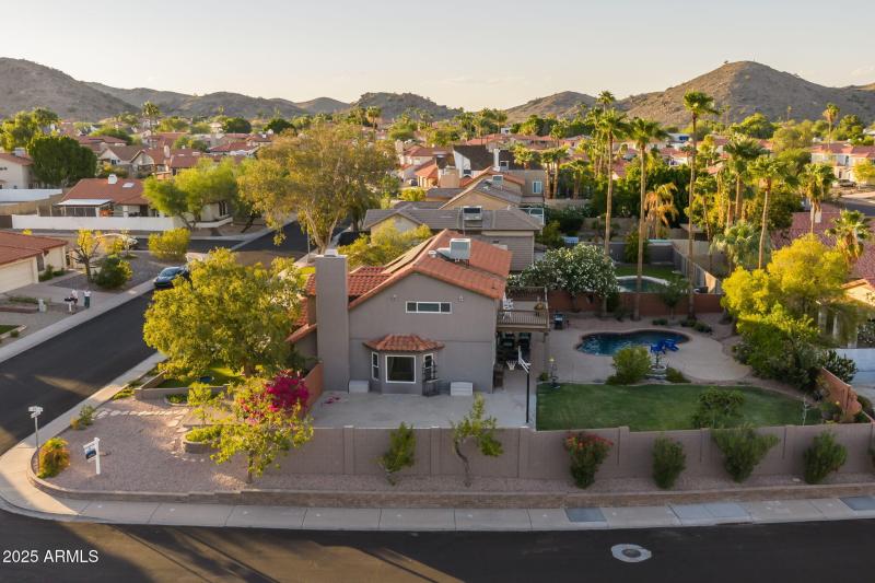 No neighbor on east side