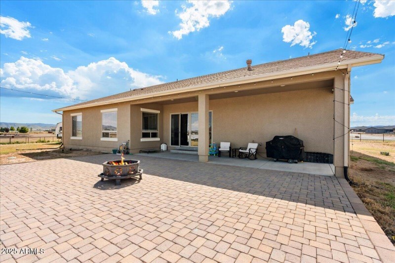 26-Backyard Covered Patio