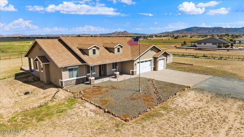 32-Aerial View Front