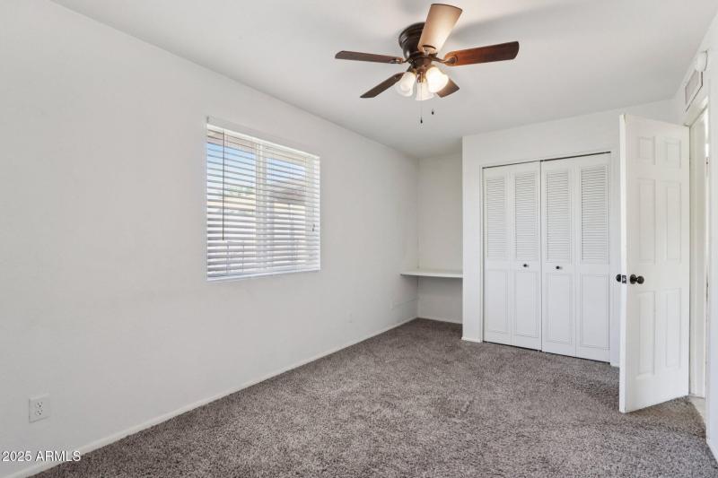 18-web-or-mls-E Duncan St-S2509-018