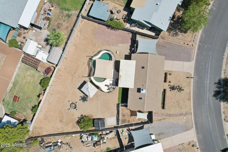 44-web-or-mls-E Duncan St-S2509-044