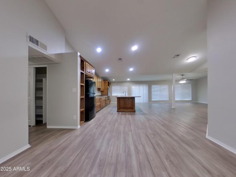 2_pc_gbrT1QqpiP_HVj2OcHAov_layout_1