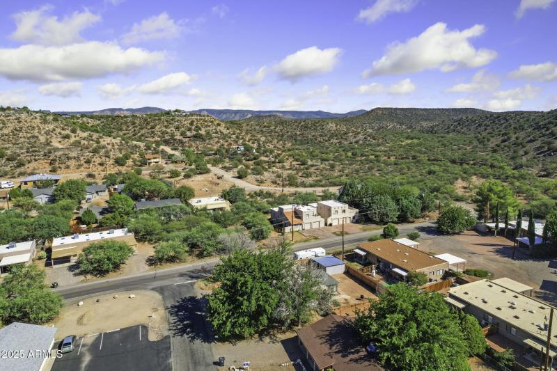 27-web-or-mls-4195-e-valley-ln