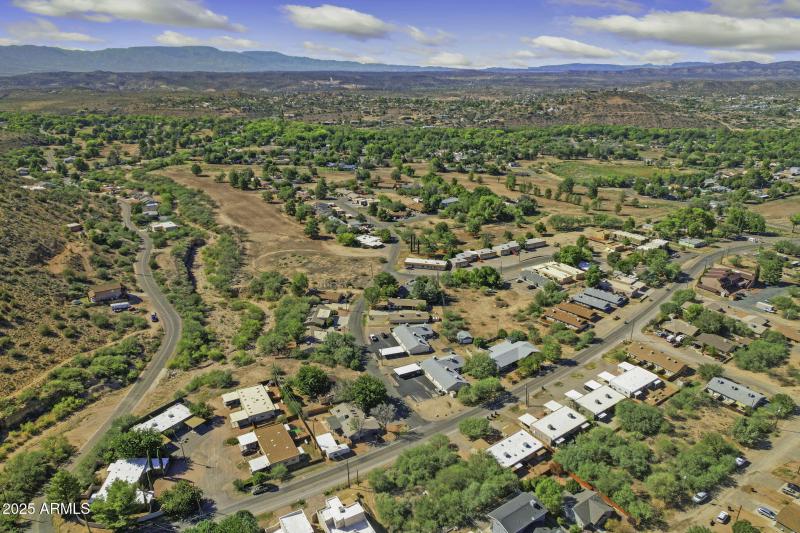 26-web-or-mls-4195-e-valley-ln