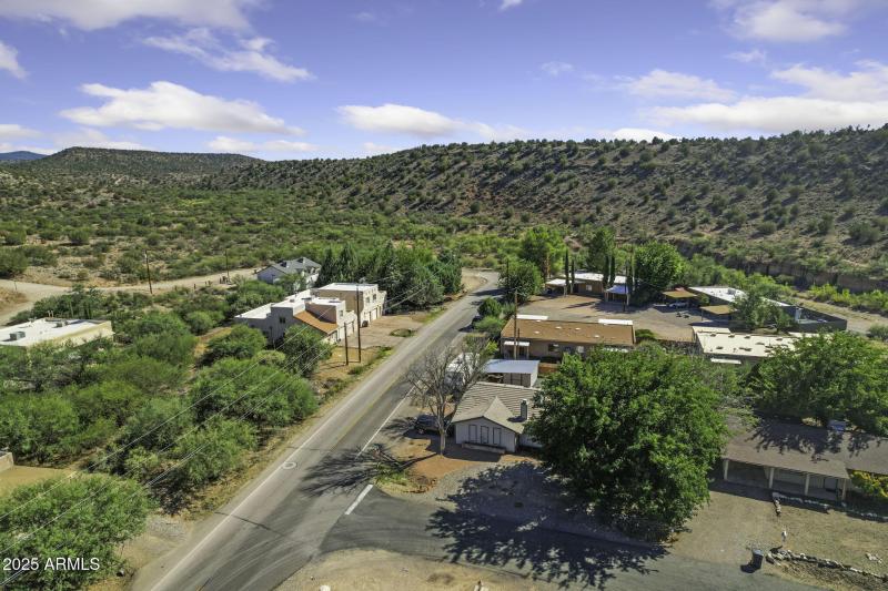 23-web-or-mls-4195-e-valley-ln