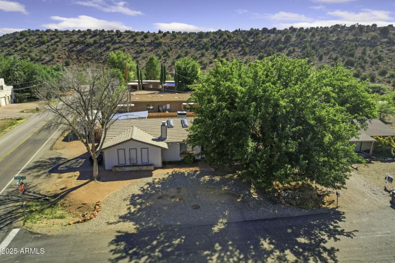 21-web-or-mls-4195-e-valley-ln