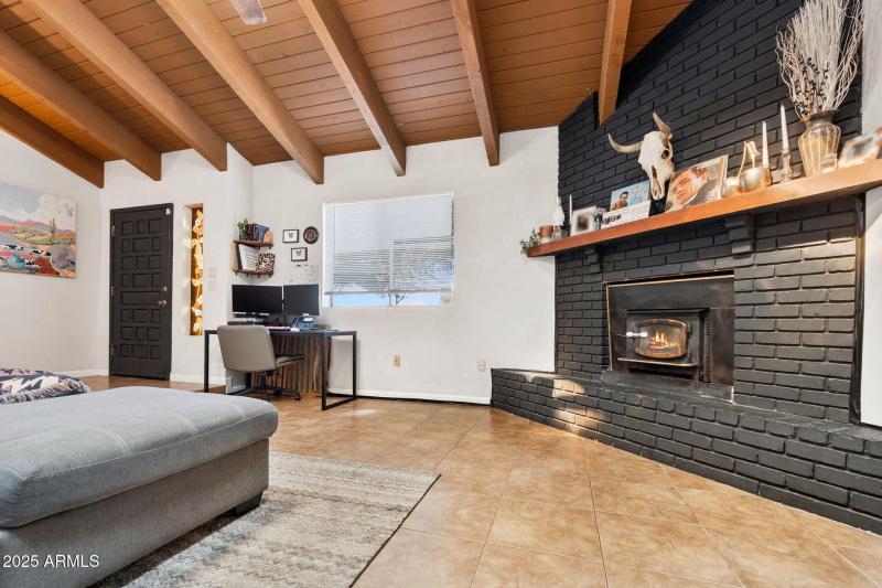 5-web-or-mls-4195-e-valley-ln