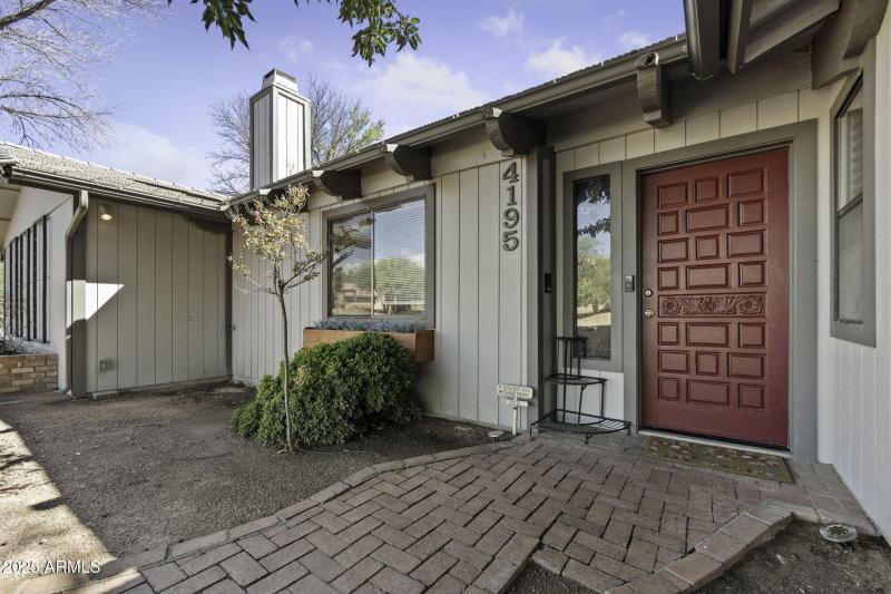 2-web-or-mls-4195-e-valley-ln