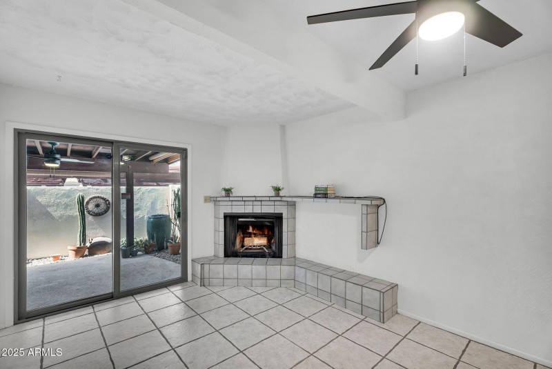 1138 E KALER DR, Phoenix