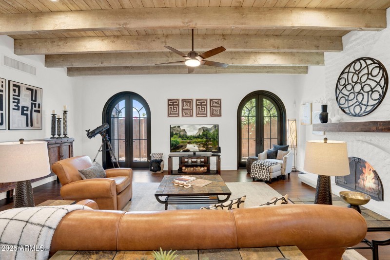 Light-Filled Living Spaces