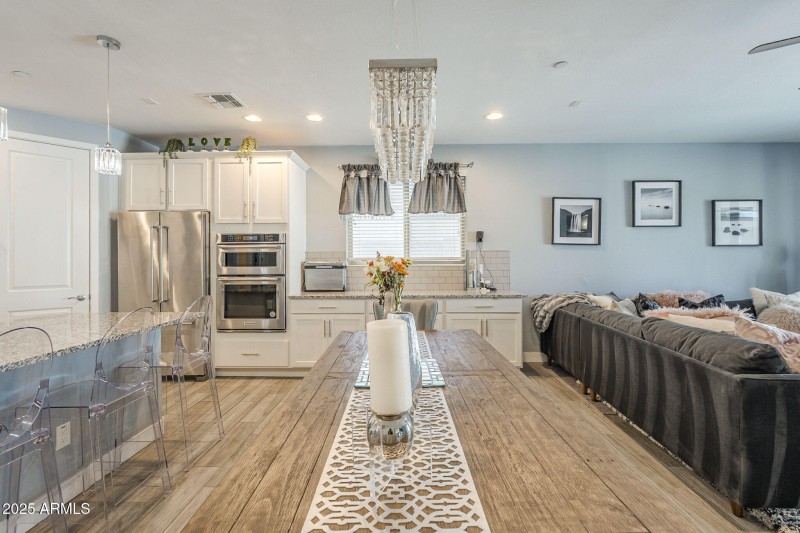 12-web-or-mls-Roy Rogers-12