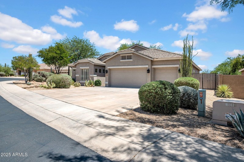 Front Elevation - RV Gate