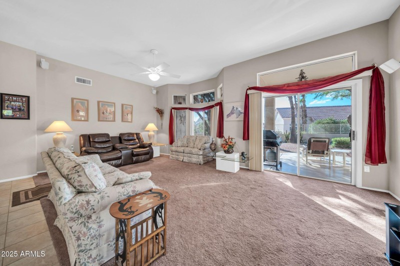 DOUBLE DOOR SLIDER TO THE PATIO