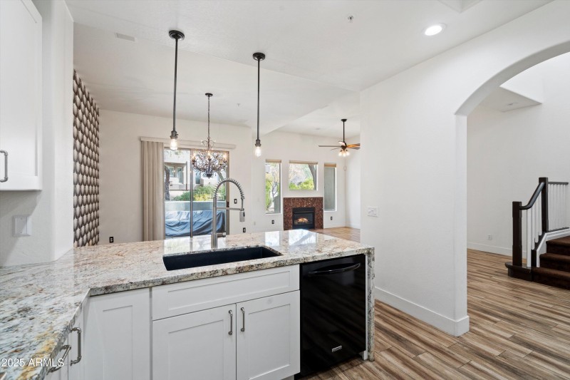 11-Kitchen