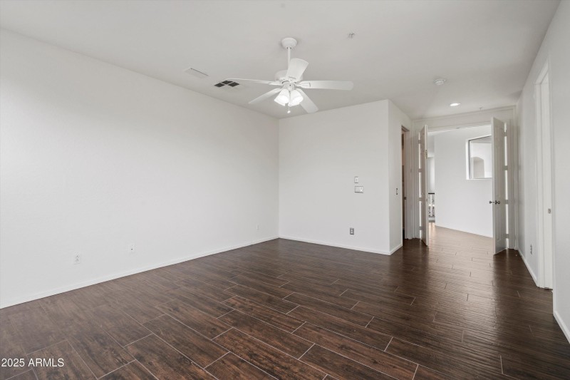 20-Primary Bedroom