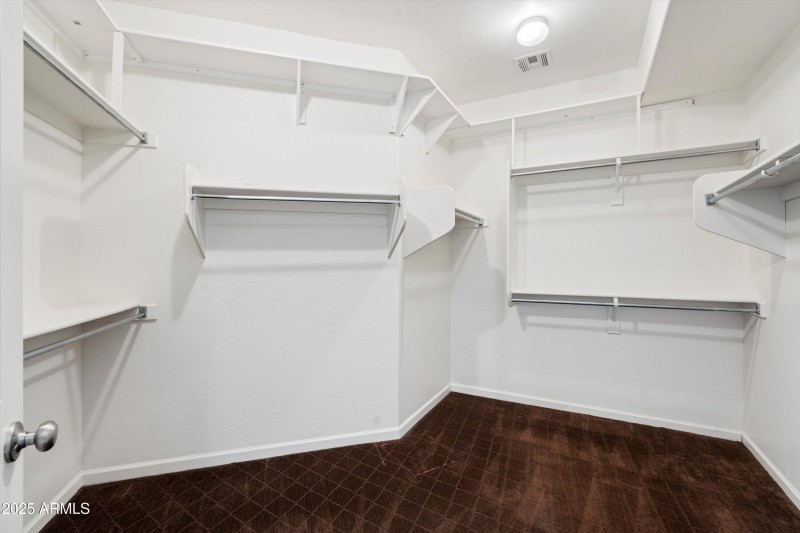 27-Master Closet