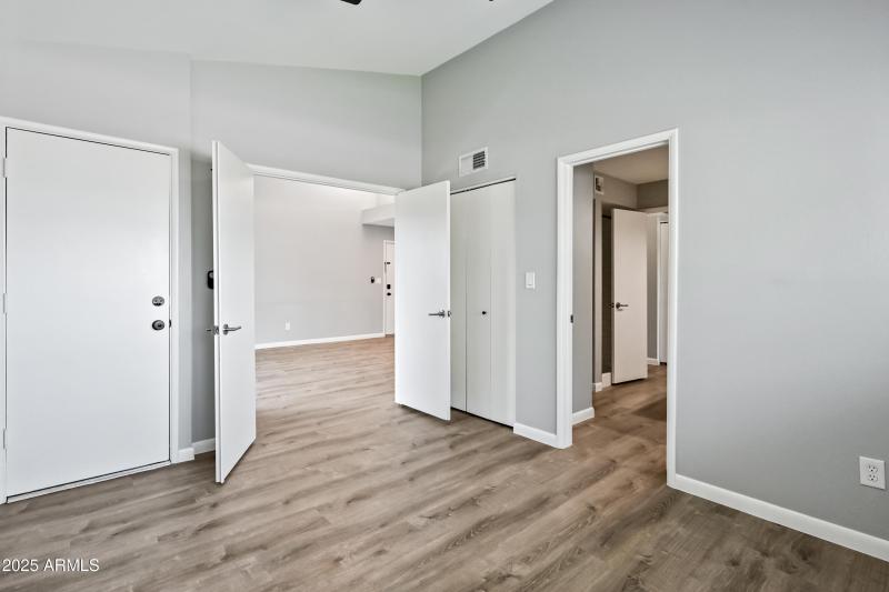 18-6480N82S210-ocupix