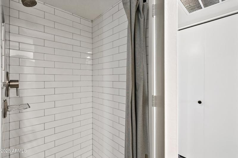 20-6480N82S210-ocupix