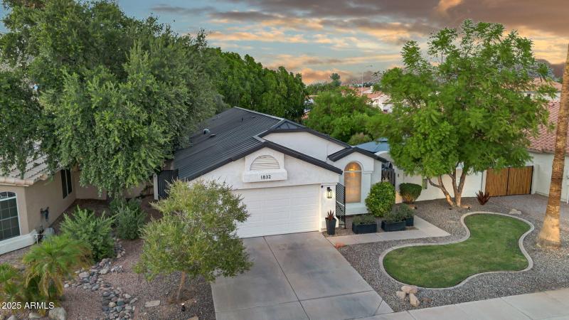 036_51-web-or-mls-dji_0066_899