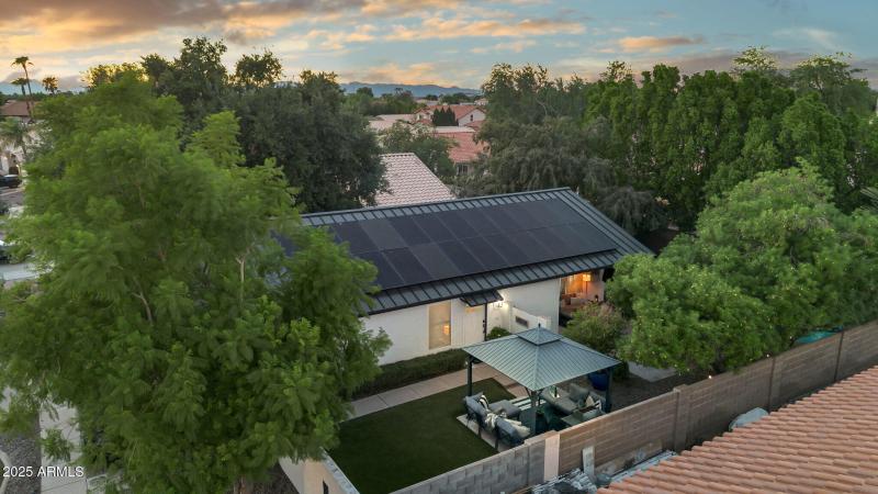 039_63-web-or-mls-dji_0107_484