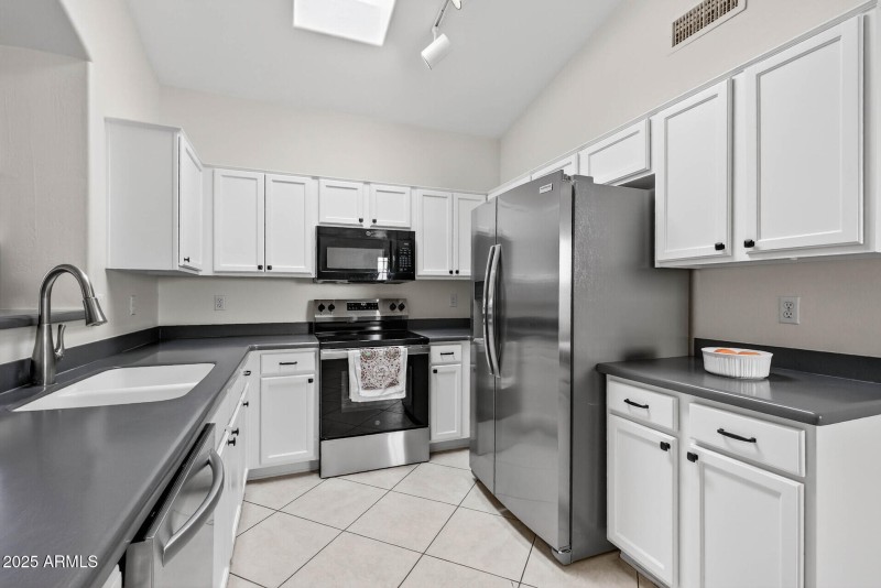 10_11016_W_Almeria10_mls