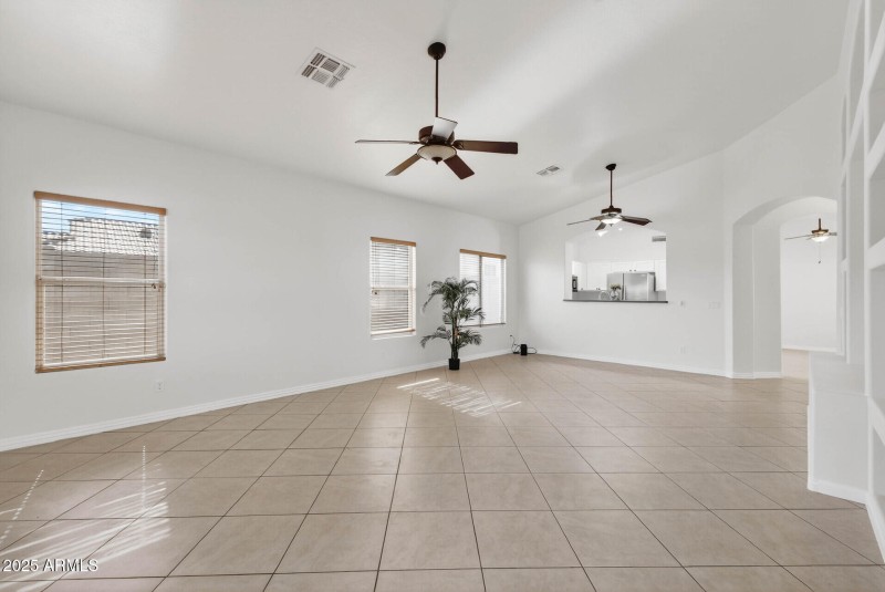 19_11016_W_Almeria19_mls