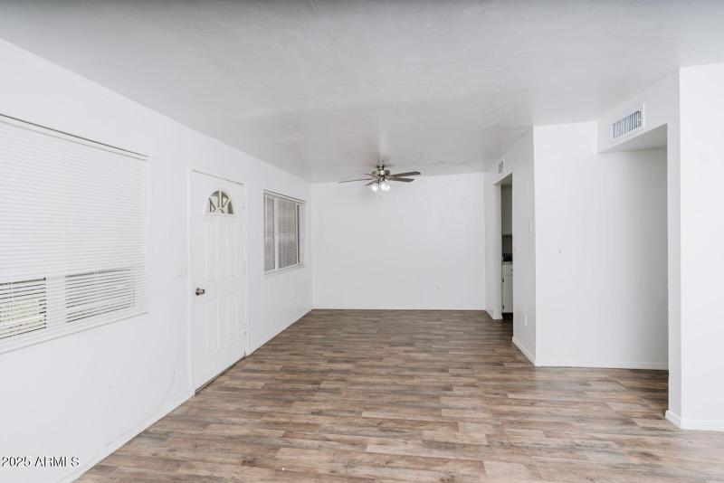 WhatsApp Image 2025-09-16 at 09.08.07 (1