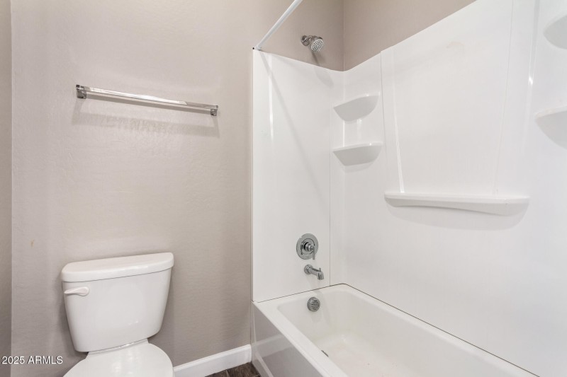 Guest Bathroom - Bathroom 3