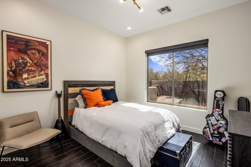 16-web-or-mls-D46A3418