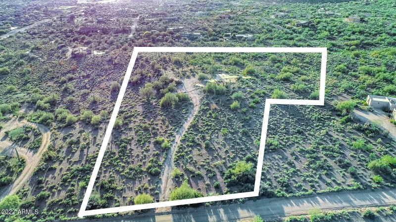 16_3750_South_Blackhawk_Road__016_mls