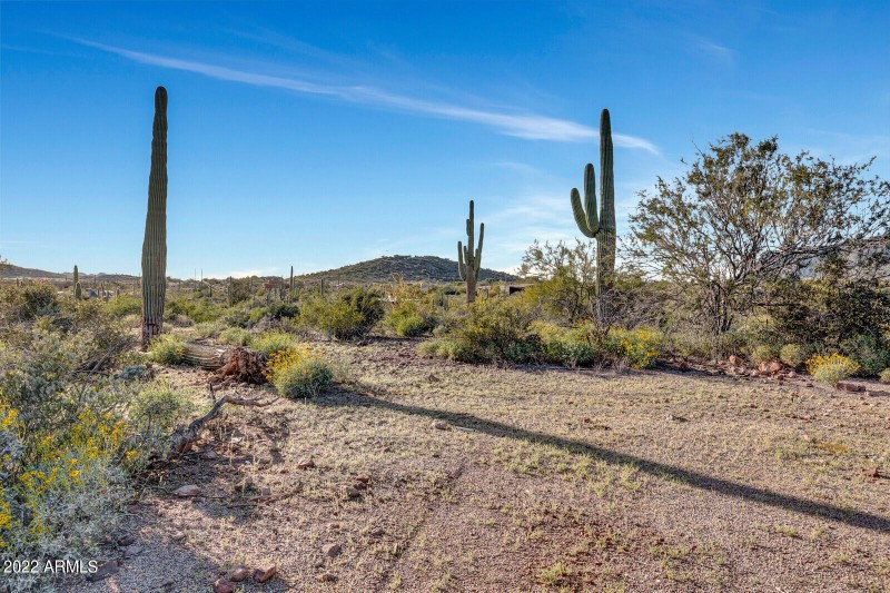 27_3750_South_Blackhawk_Road__027_mls