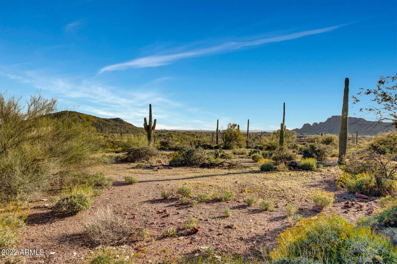 30_3750_South_Blackhawk_Road__030_mls