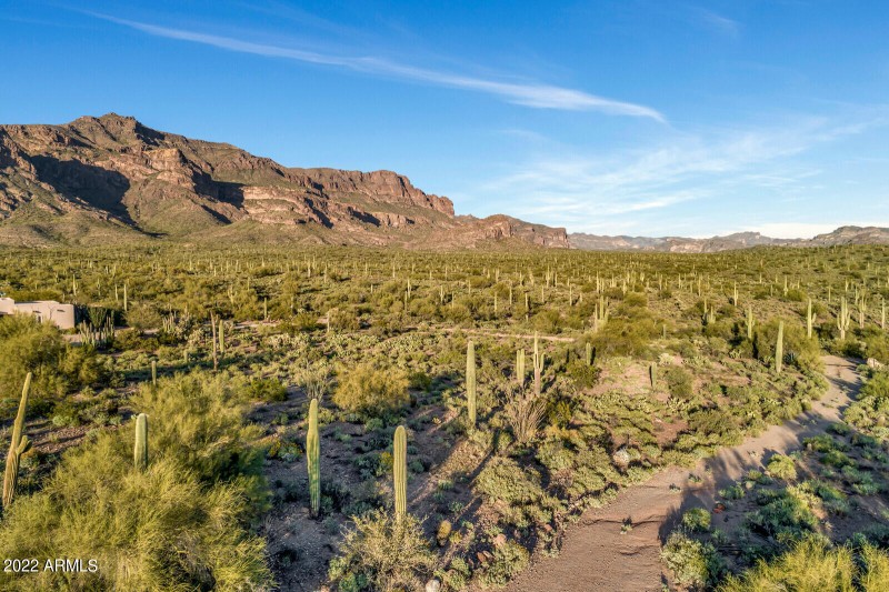 34_3750_South_Blackhawk_Road__034_mls