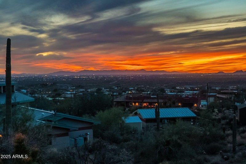 122-web-or-mls-Herrala-Twilight-26