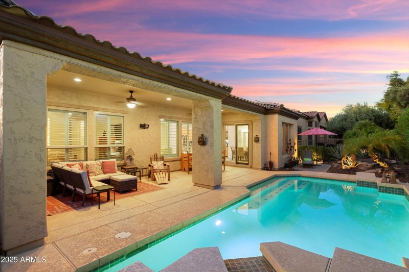 DELIGHTFUL FOR ENTERTAINING