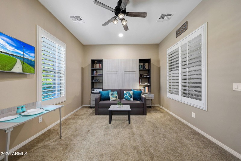 Casita bedroom/ Murphy Bed