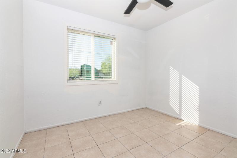 010_1600x1067_mls_1600x1067 (1)