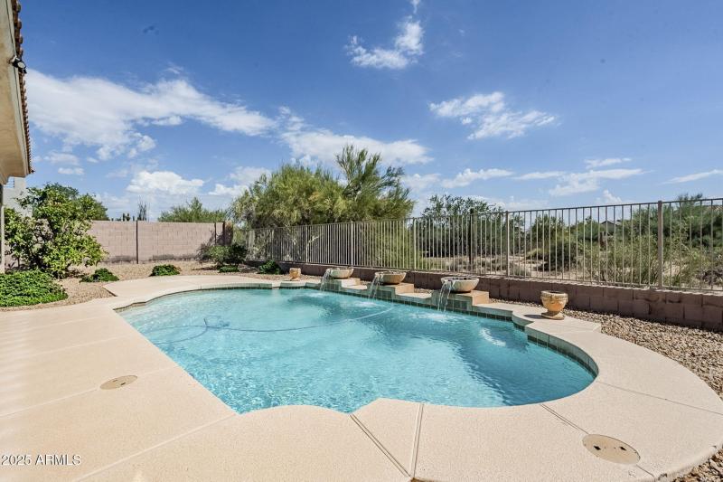 63-web-or-mls-Calle Del Sol-53