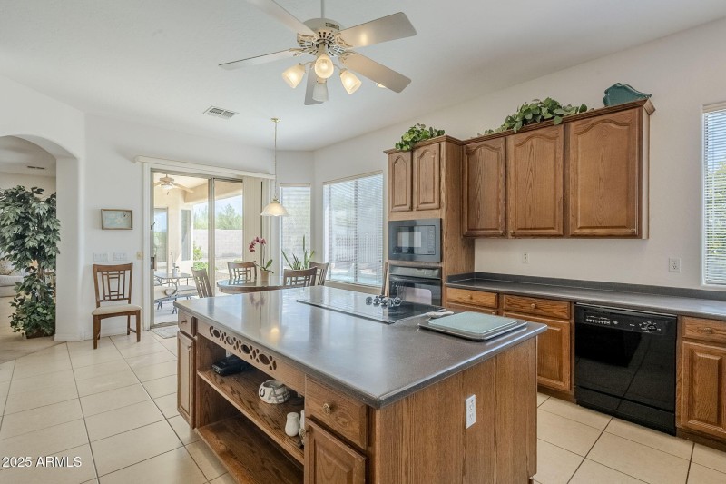 29-web-or-mls-Calle Del Sol-19