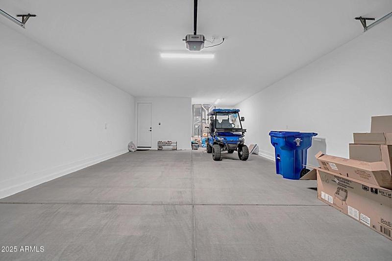 Garage 3-Car Tandem 38+ ft Long!