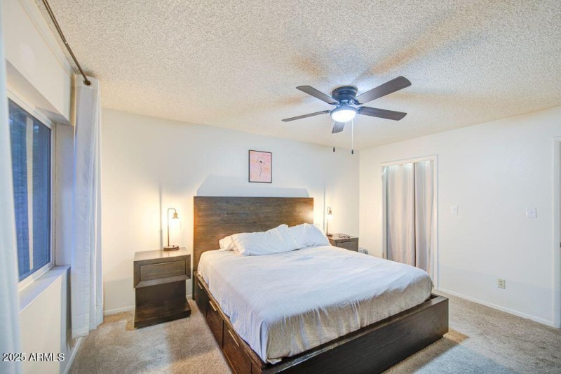 5039 W Mercer Ln Master bedroom