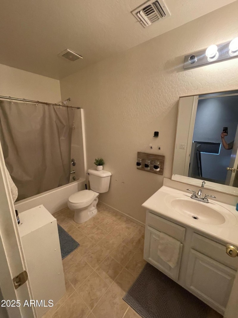 2nd Full Bath Upstairs