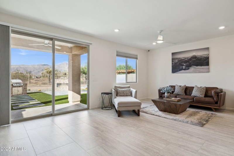 9-web-or-mls-11738-e-chevelon-trail