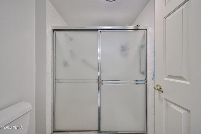 PRIMARY WALK-IN SHOWER